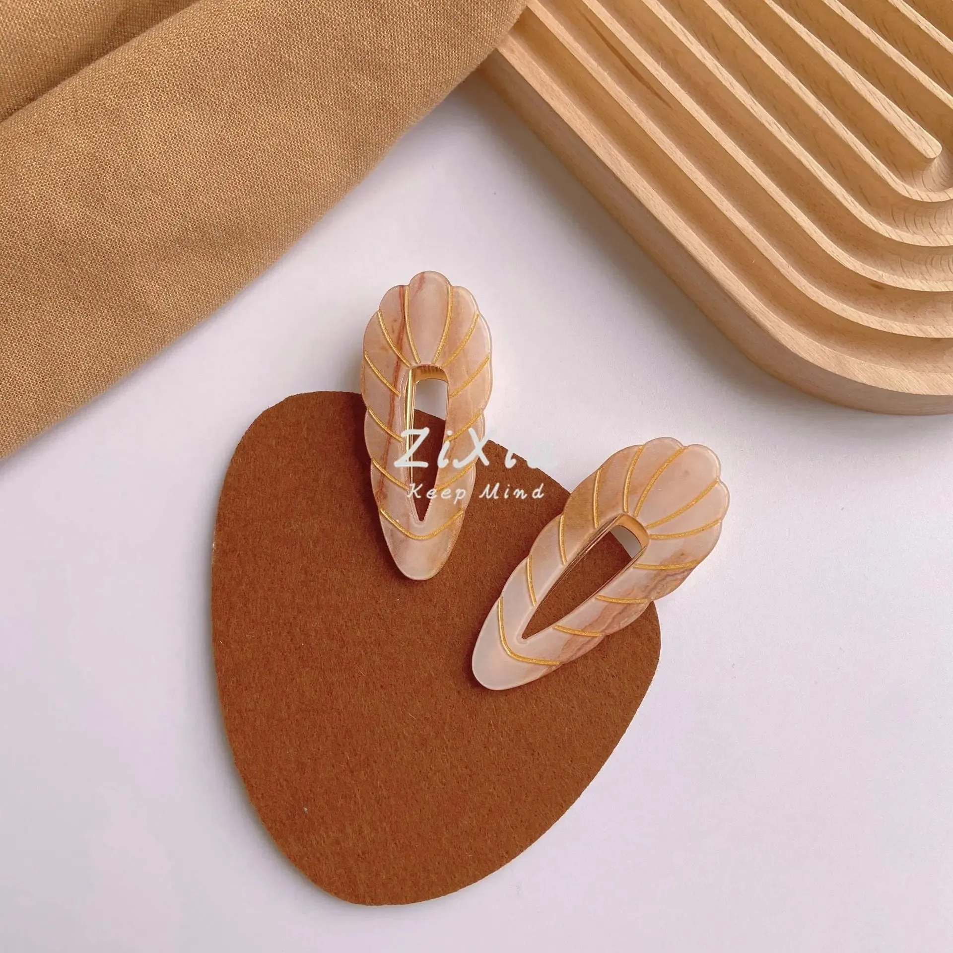 Acrylic Barrettes Scribing Wavy Edge
