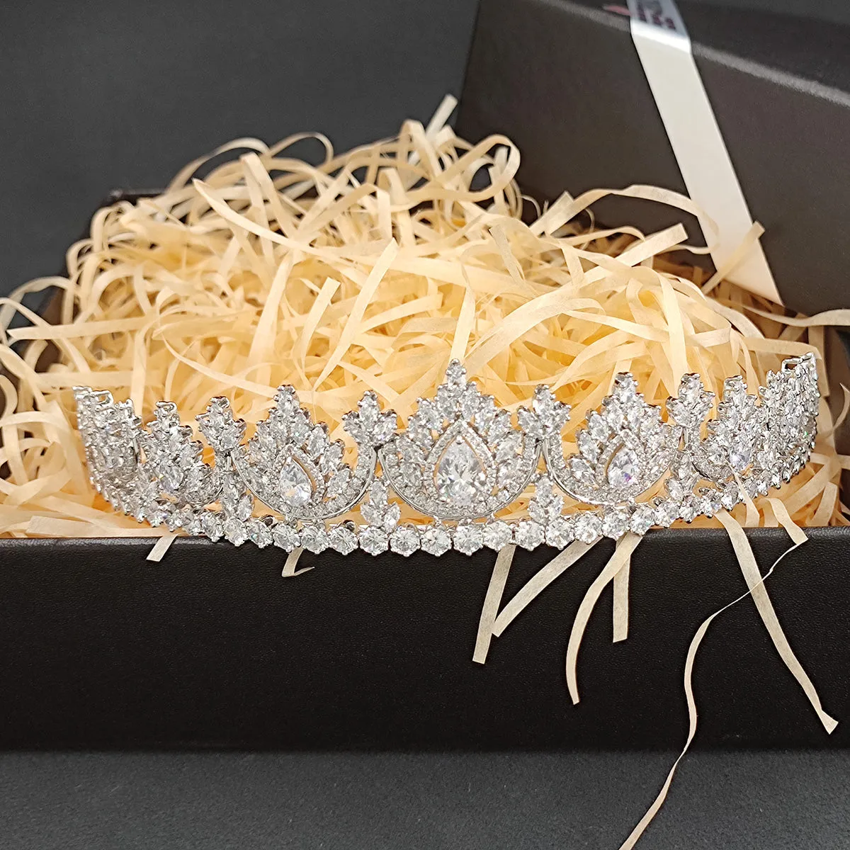 Class 5A Zirconia Wedding Tiara,Crystal Bride Tiaras for Bride FK68602