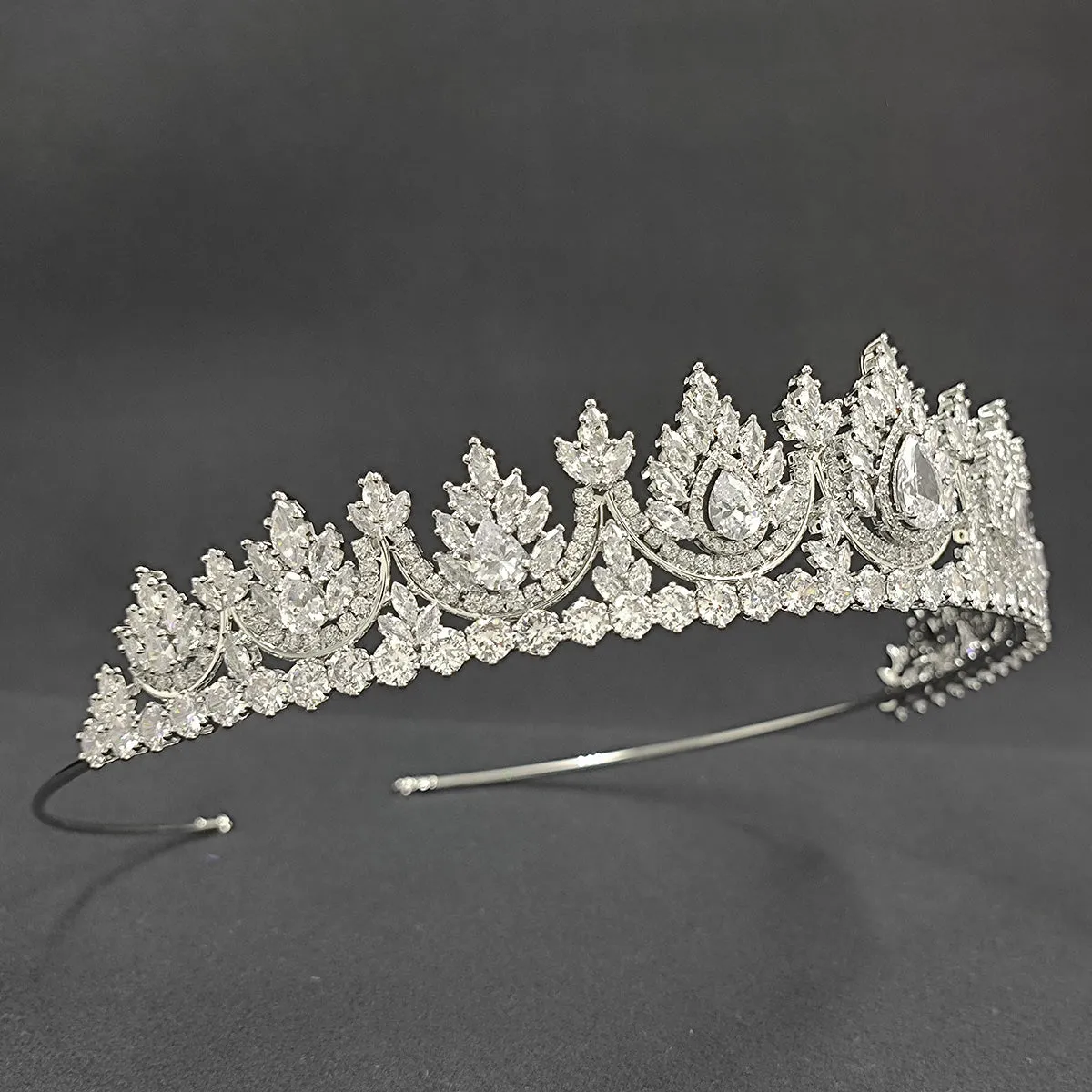 Class 5A Zirconia Wedding Tiara,Crystal Bride Tiaras for Bride FK68602