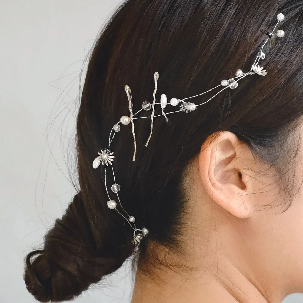 Flower and Pearl Hair Vine
